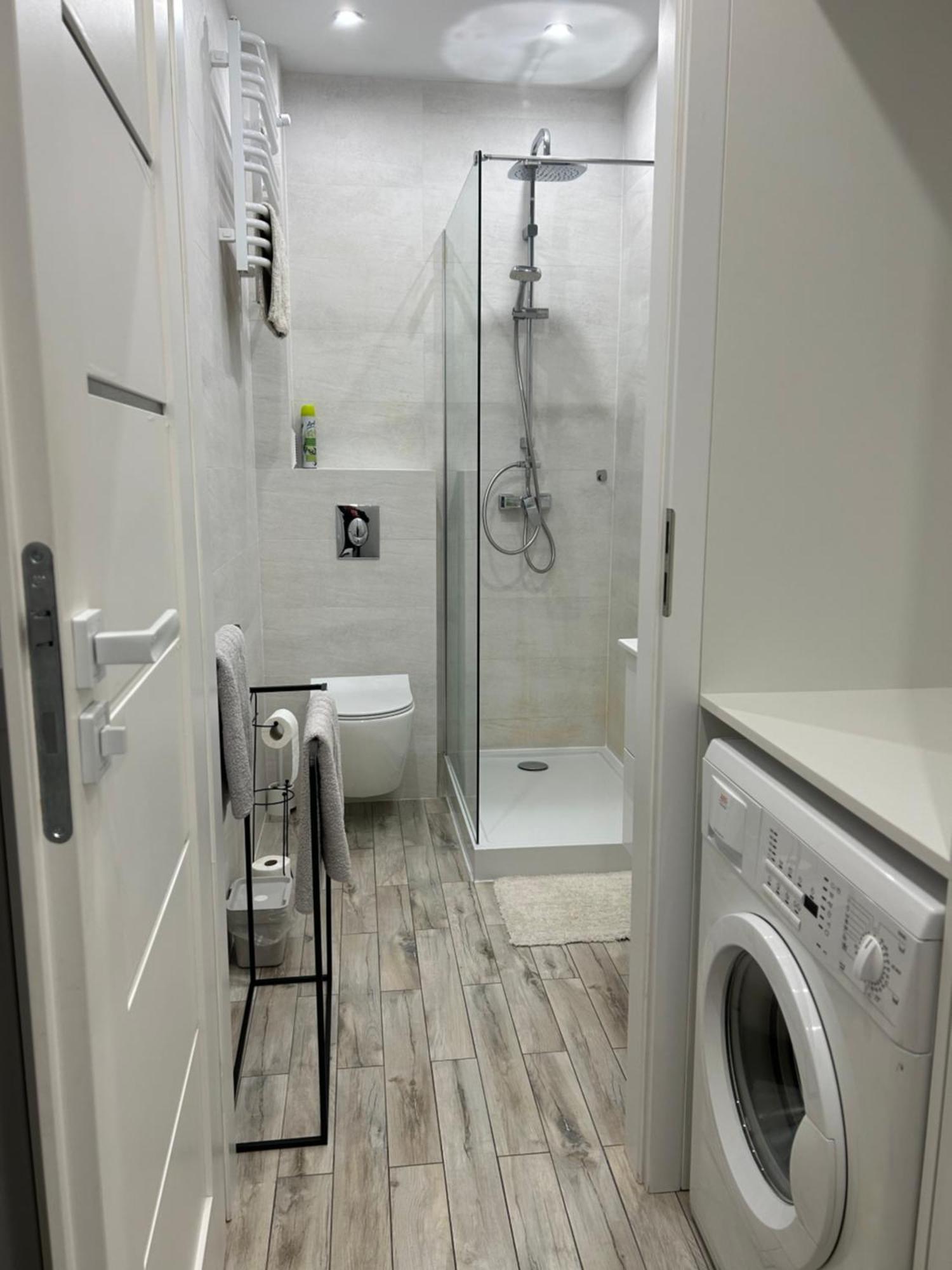 Apartament Na Dworcowej Centrum Parking Gratis Wrocław Exterior foto