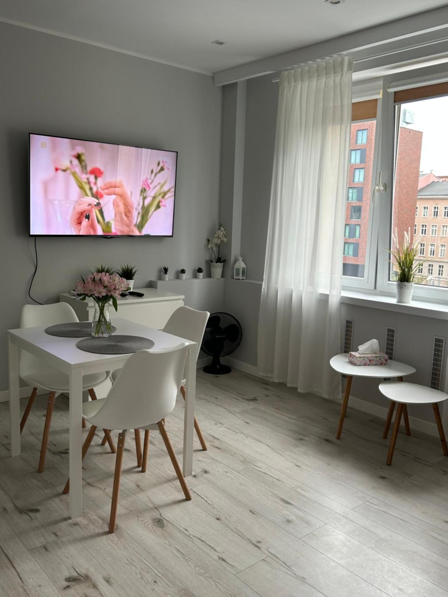 Apartament Na Dworcowej Centrum Parking Gratis Wrocław Exterior foto